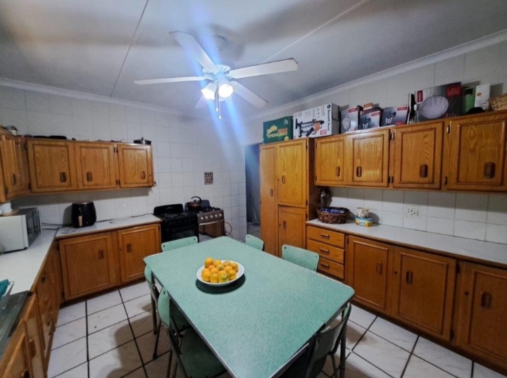 4 Bedroom Property for Sale in Roosheuwel North West